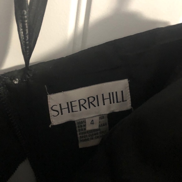 Two piece appearance wear - Picture 2 of 4